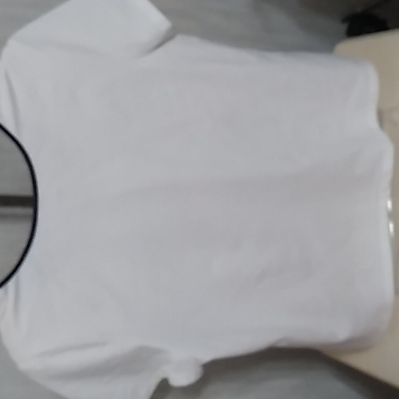 TANJAY Petite White  Short Sleeves  with Red and Black Designs Short Sleeves - Picture 5 of 5